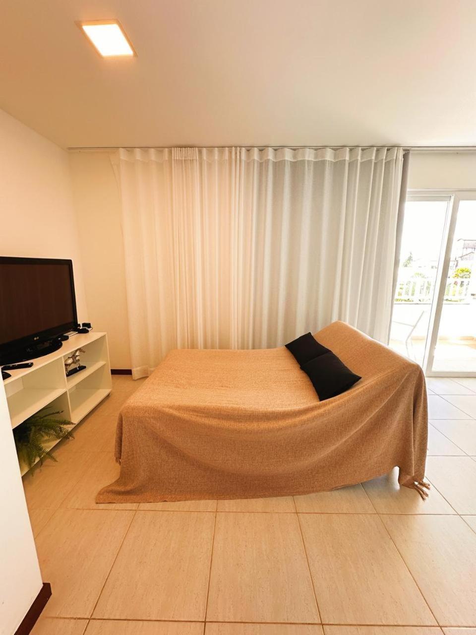 Apartamento Amplo De Frente O Mar Em *