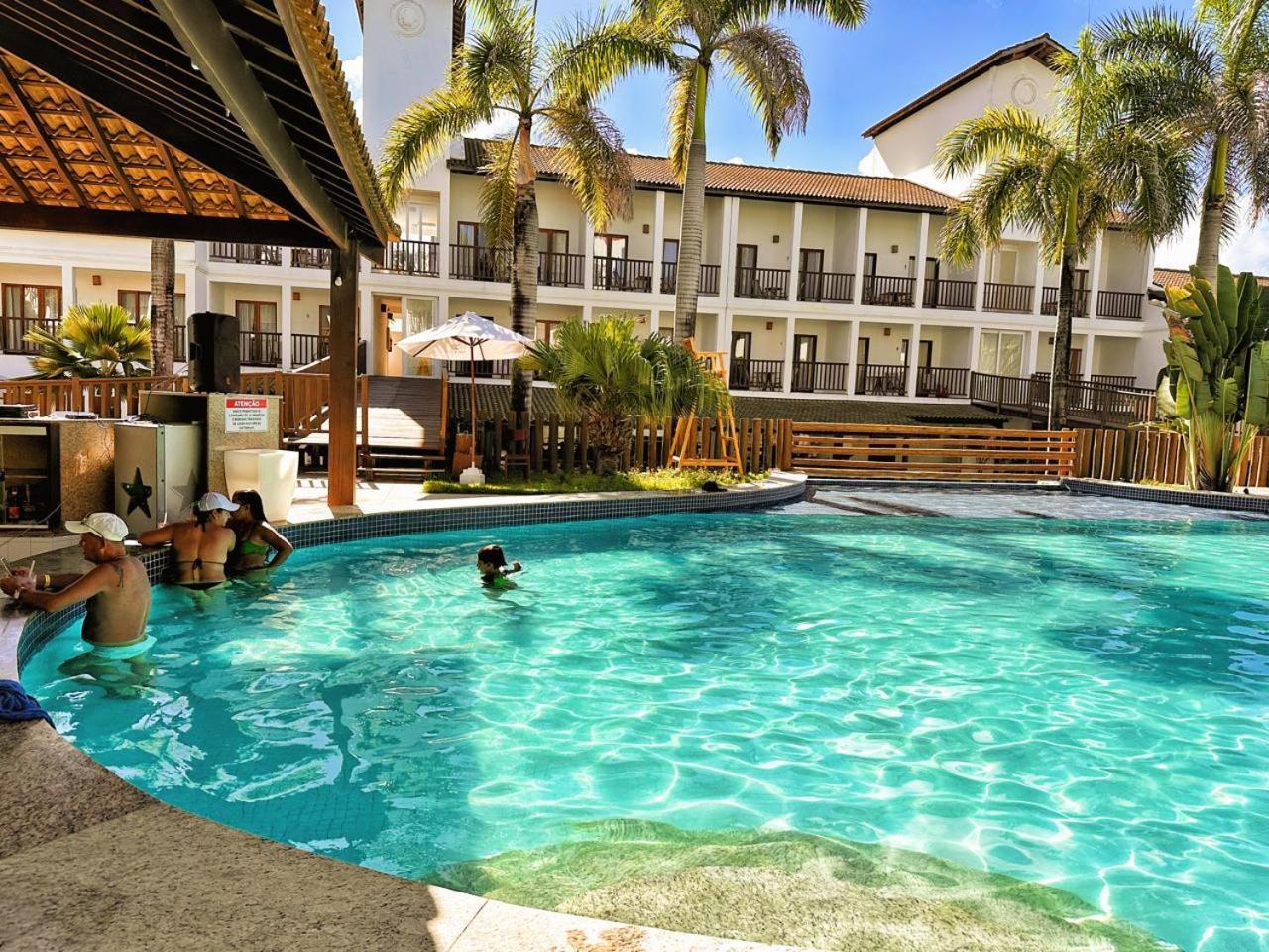 Apartamento Amplo De Frente O Mar Em Entre Rios (Bahia)
